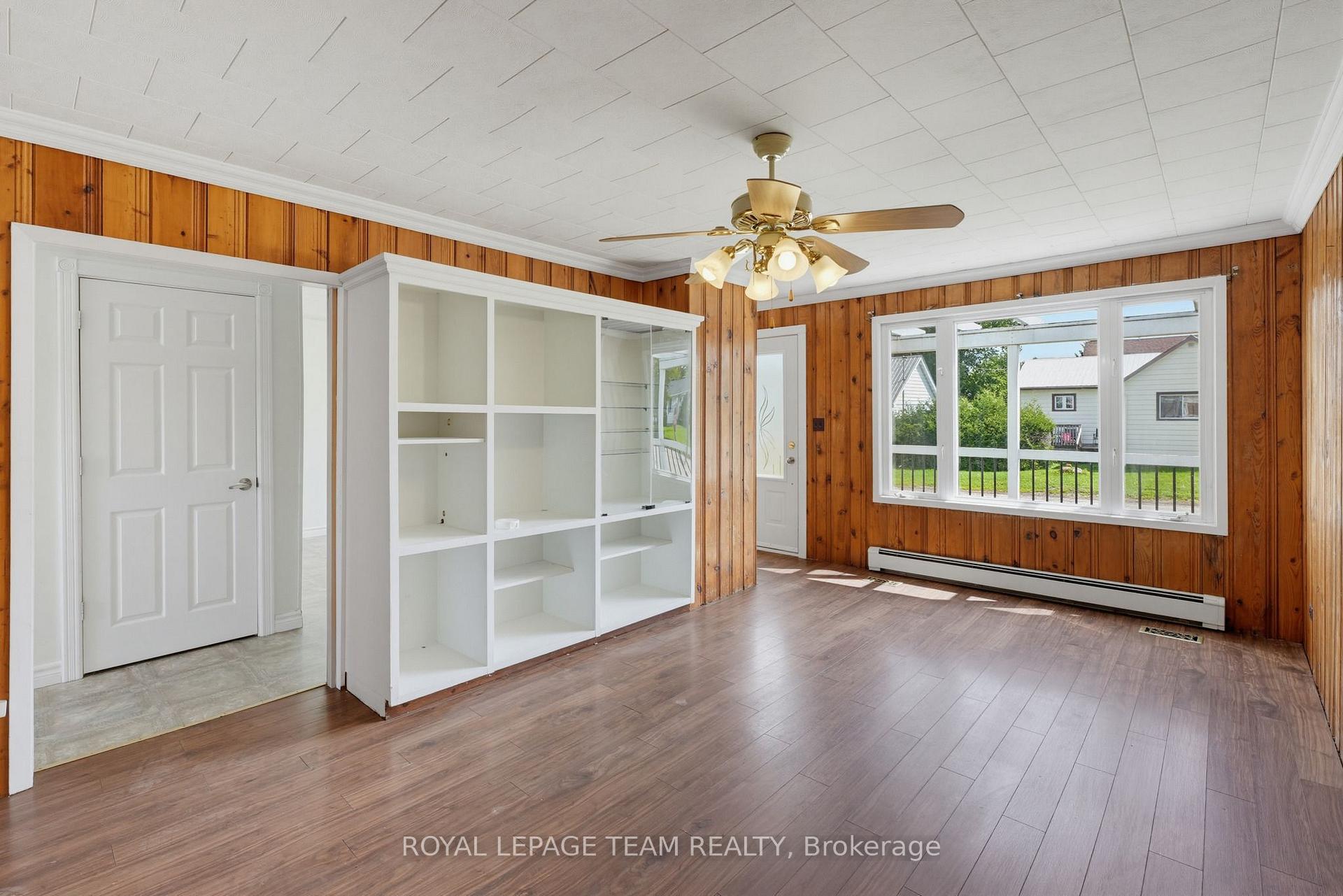 Photo 12 of 550 Giroux Street, Pembroke, Pembroke — HOMEH