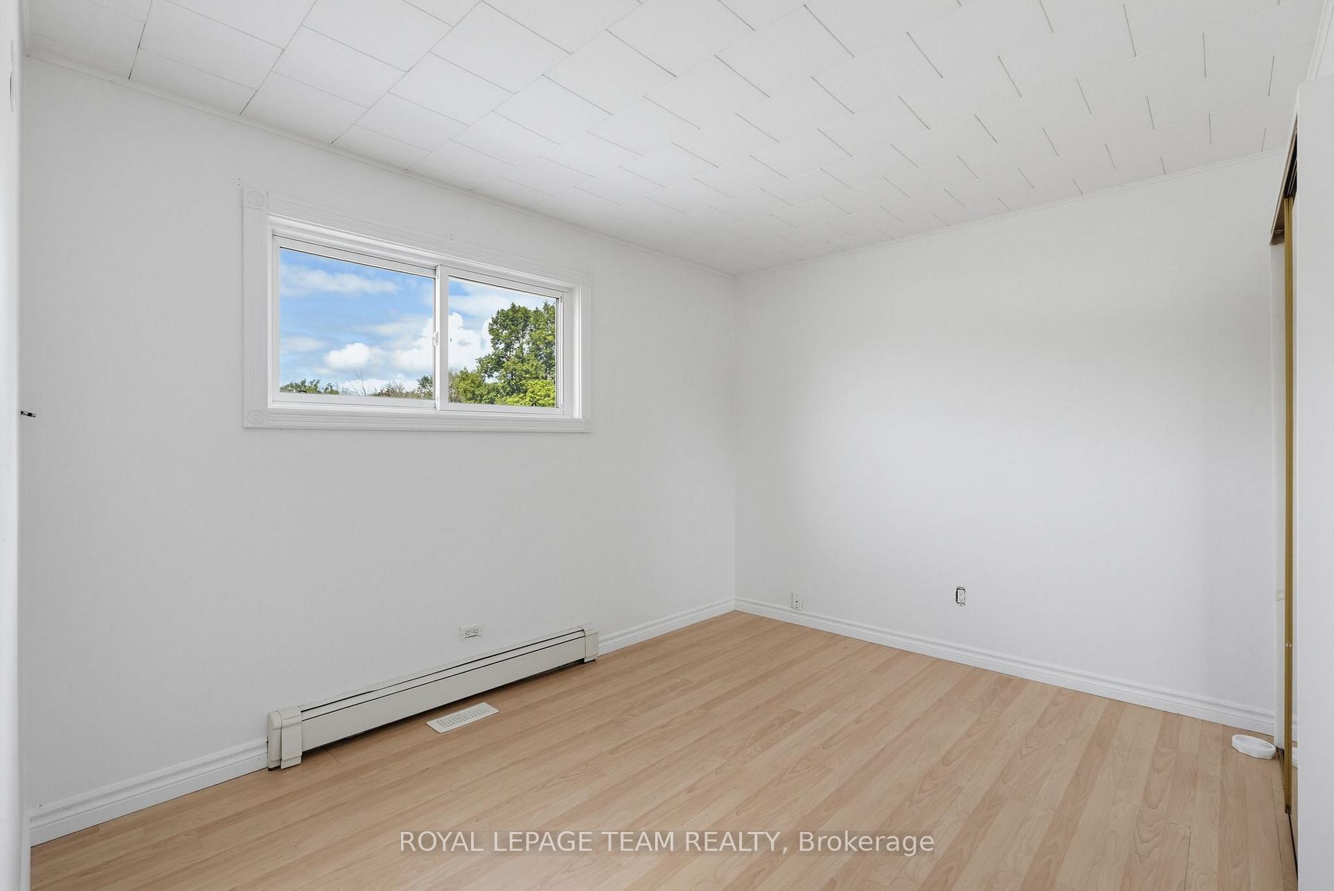 Photo 13 of 550 Giroux Street, Pembroke, Pembroke — HOMEH