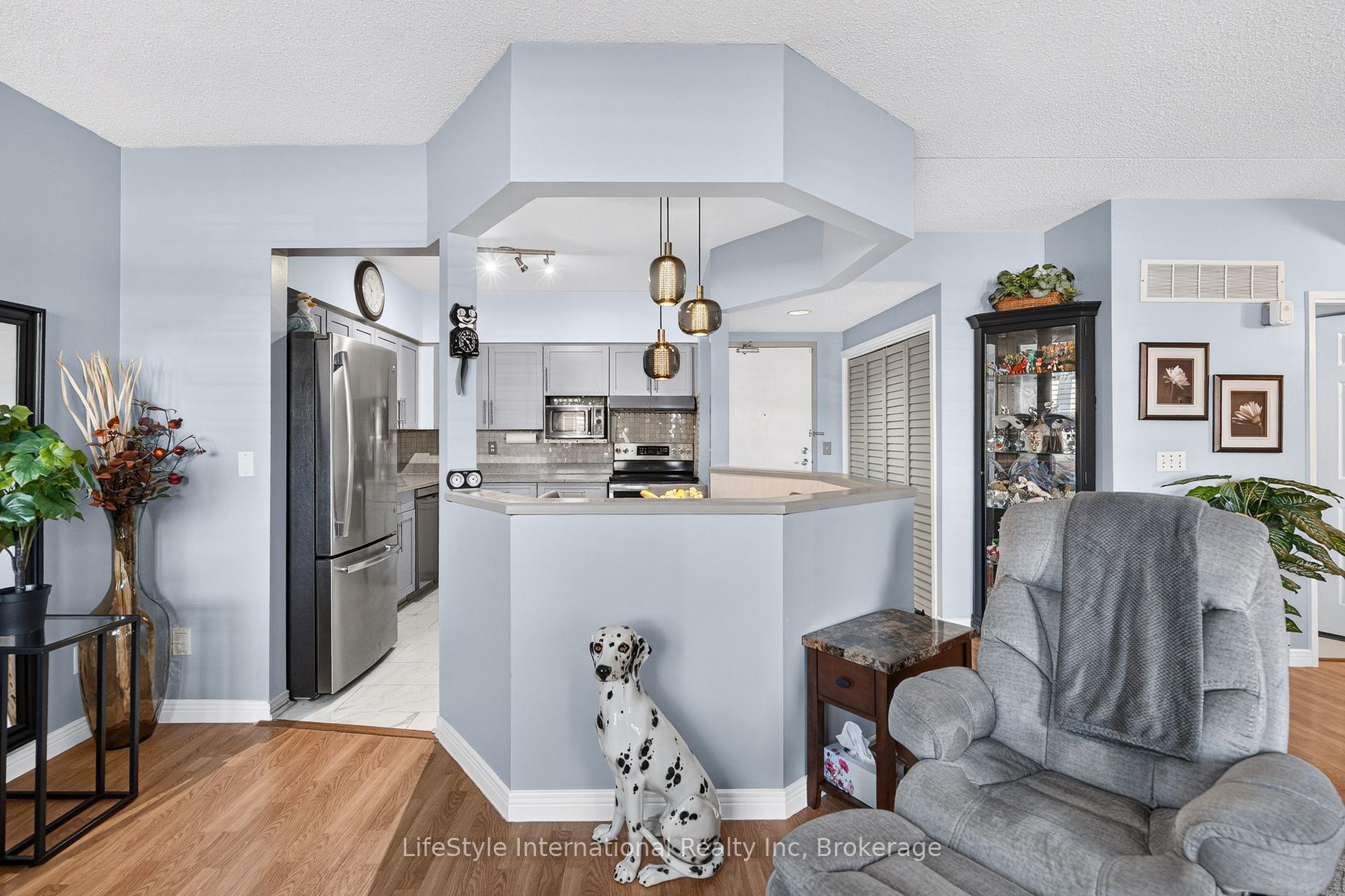 Photo of Unit 104, 208 Silvercreek Parkway N
