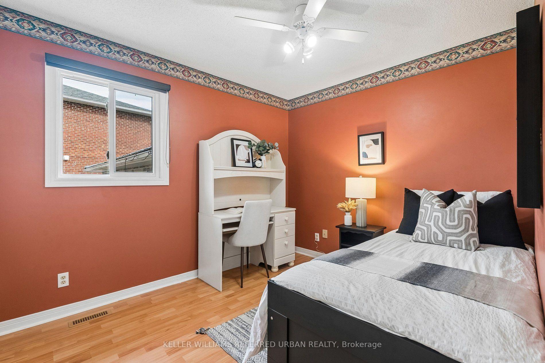 Photo 25 of 190 Hilltop Drive, East Gwillimbury, Holland Landing — HOMEH