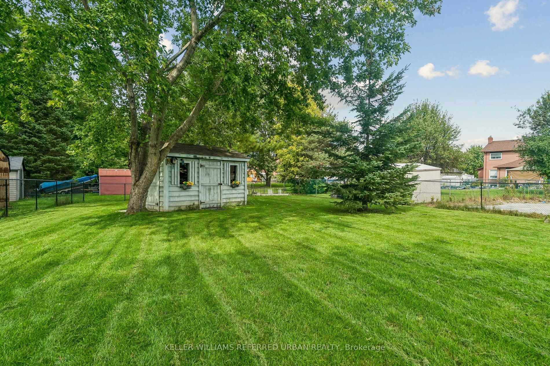 Photo 41 of 190 Hilltop Drive, East Gwillimbury, Holland Landing — HOMEH