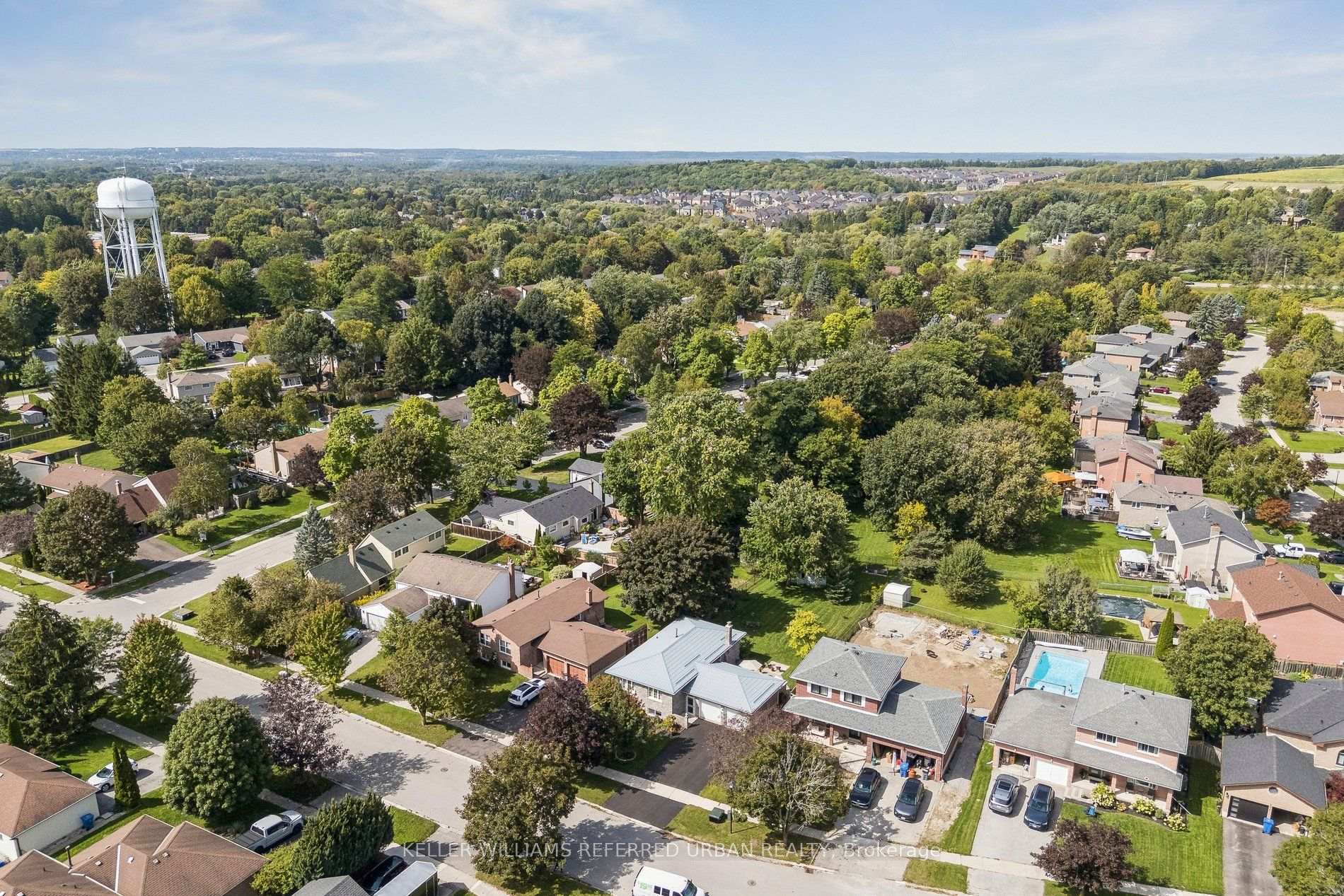 Photo 47 of 190 Hilltop Drive, East Gwillimbury, Holland Landing — HOMEH
