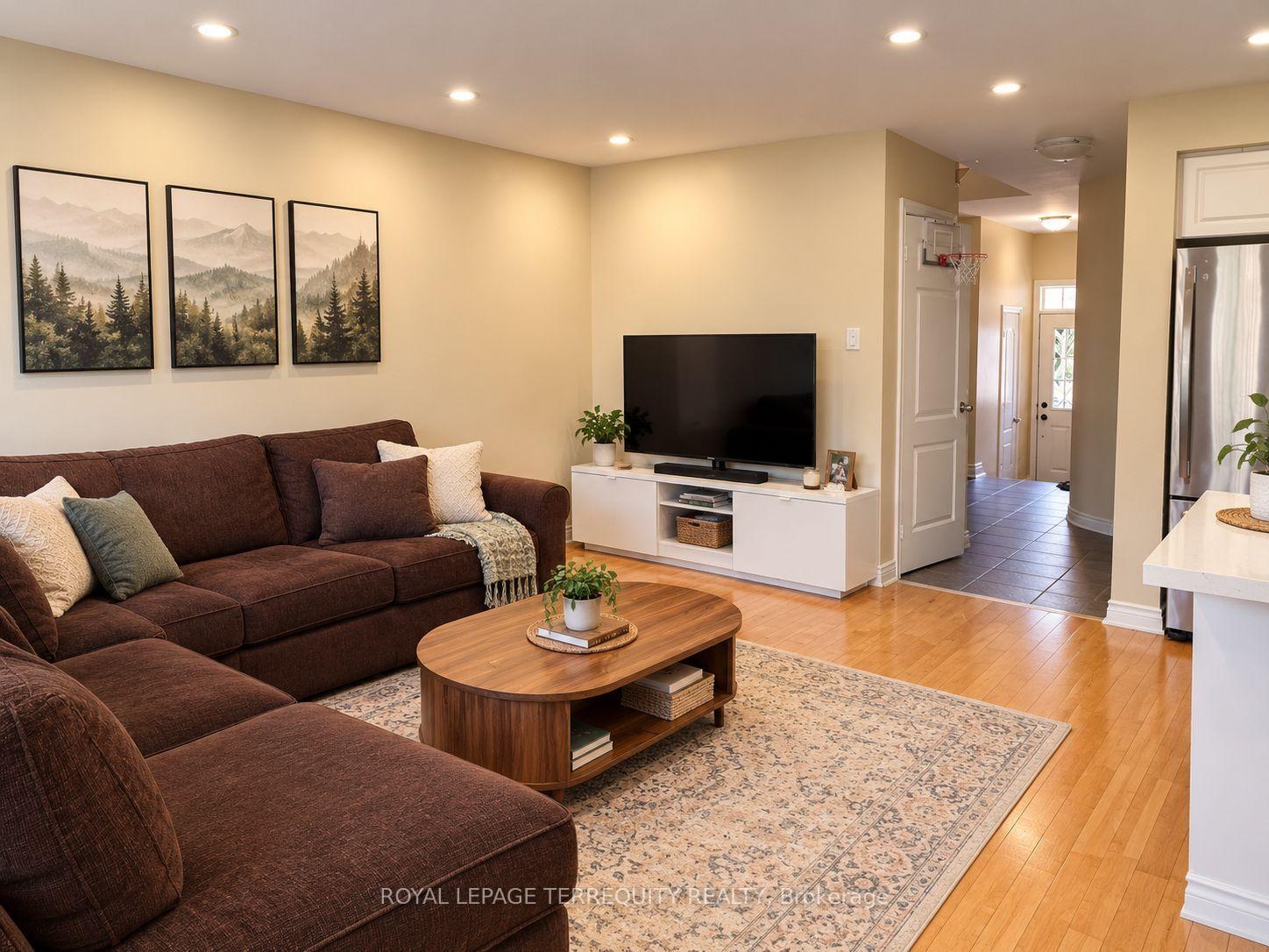 Photo 2 of 20 Gateway Court, Whitby, Taunton North — HOMEH