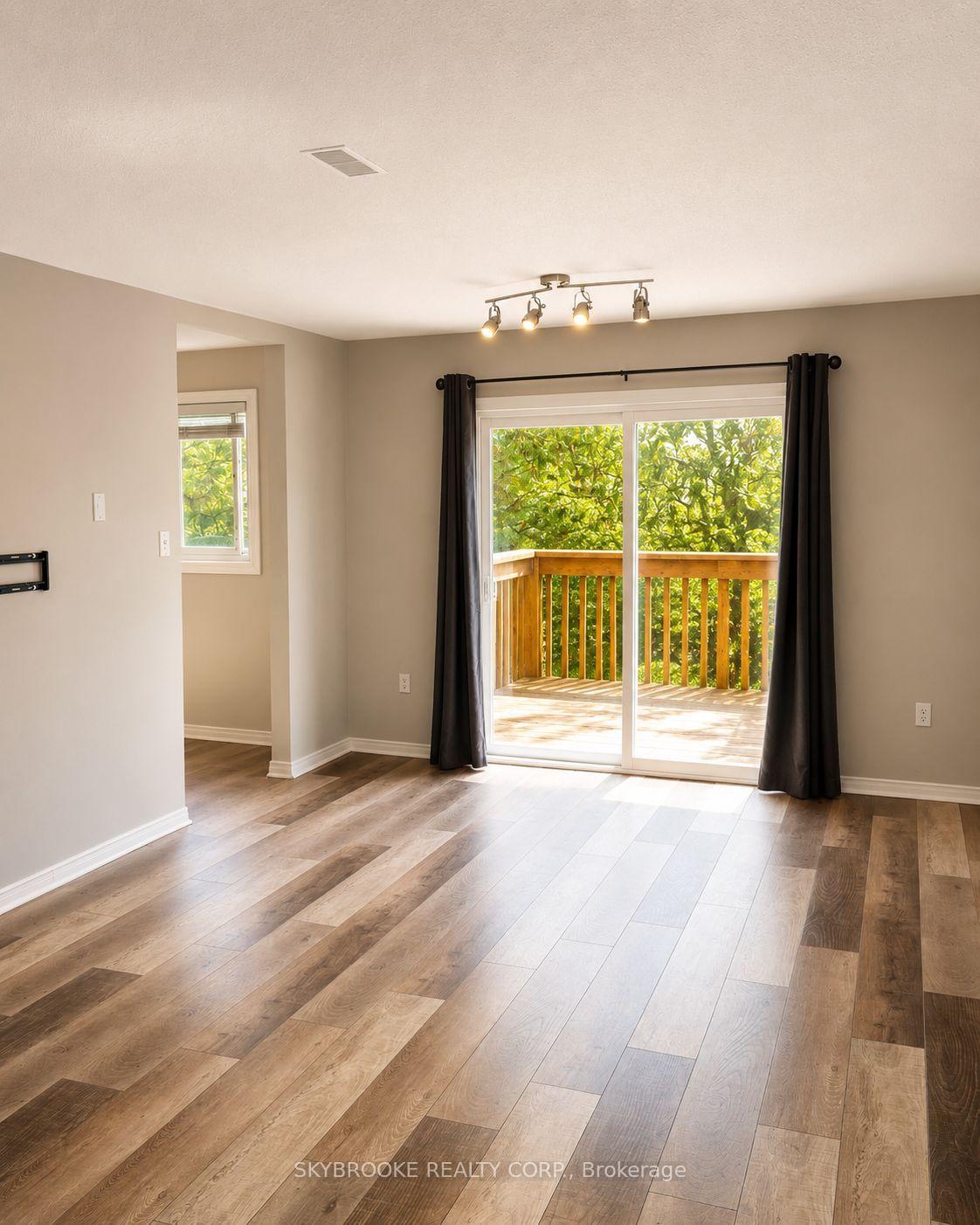 Photo 3 of Unit 7, 48 Loggers Run, Barrie, Ardagh — HOMEH