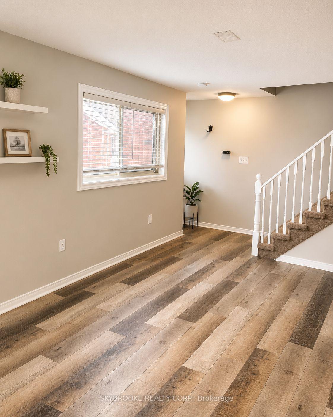 Photo 5 of Unit 7, 48 Loggers Run, Barrie, Ardagh — HOMEH