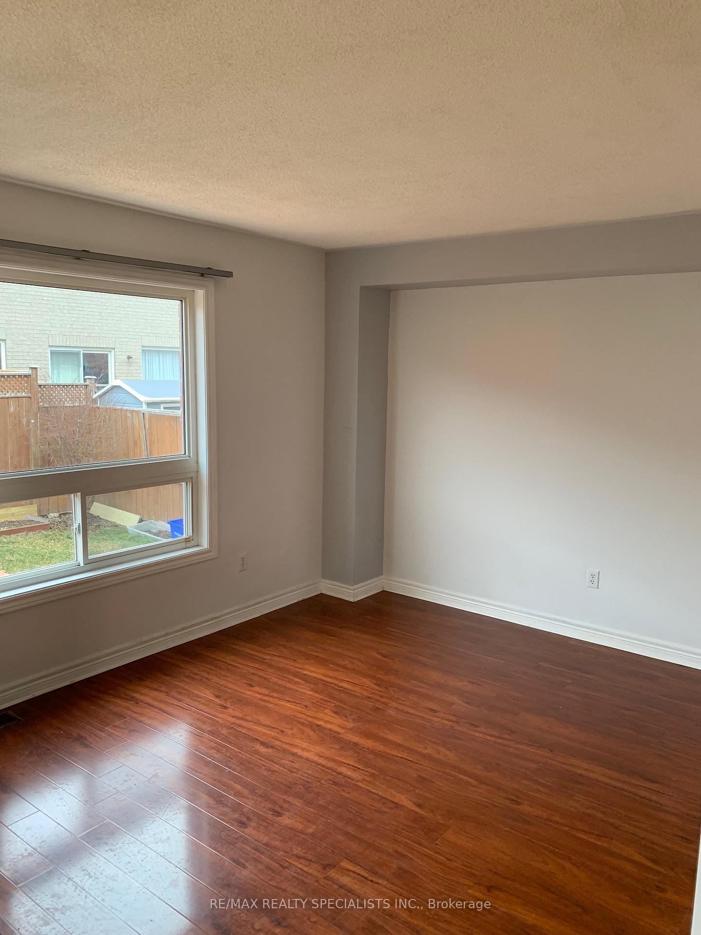 Photo 7 of 10 Ashmere Road, Brampton, Fletcher's Meadow — HOMEH