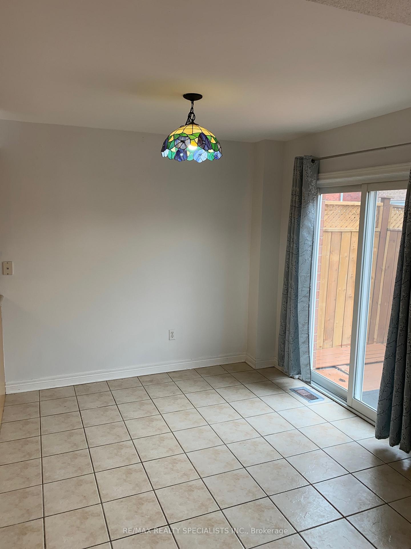 Photo 8 of 10 Ashmere Road, Brampton, Fletcher's Meadow — HOMEH
