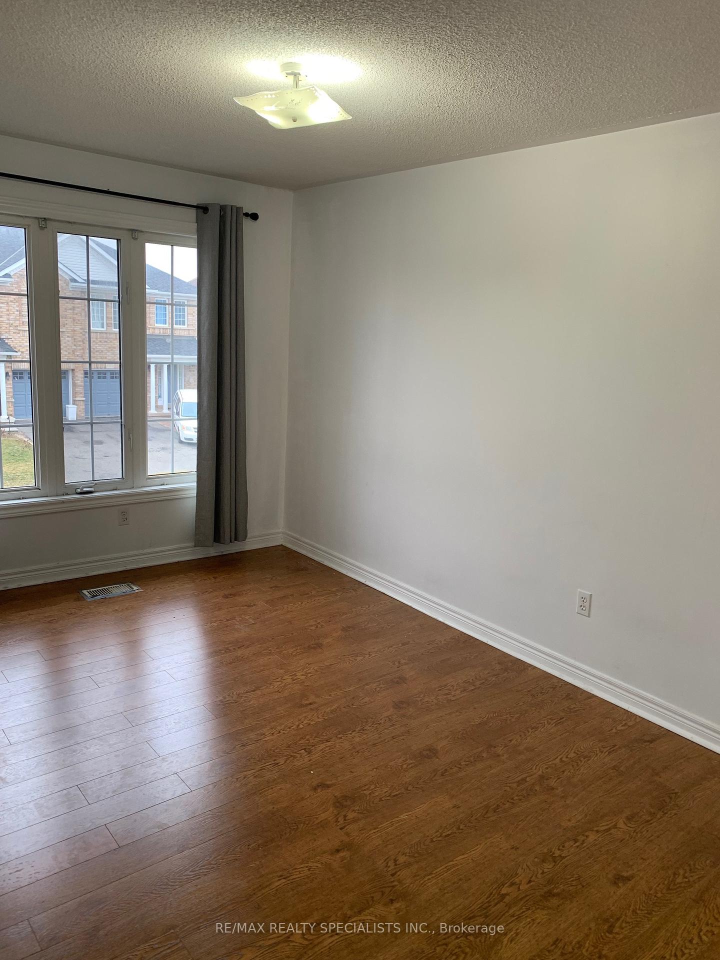 Photo 10 of 10 Ashmere Road, Brampton, Fletcher's Meadow — HOMEH