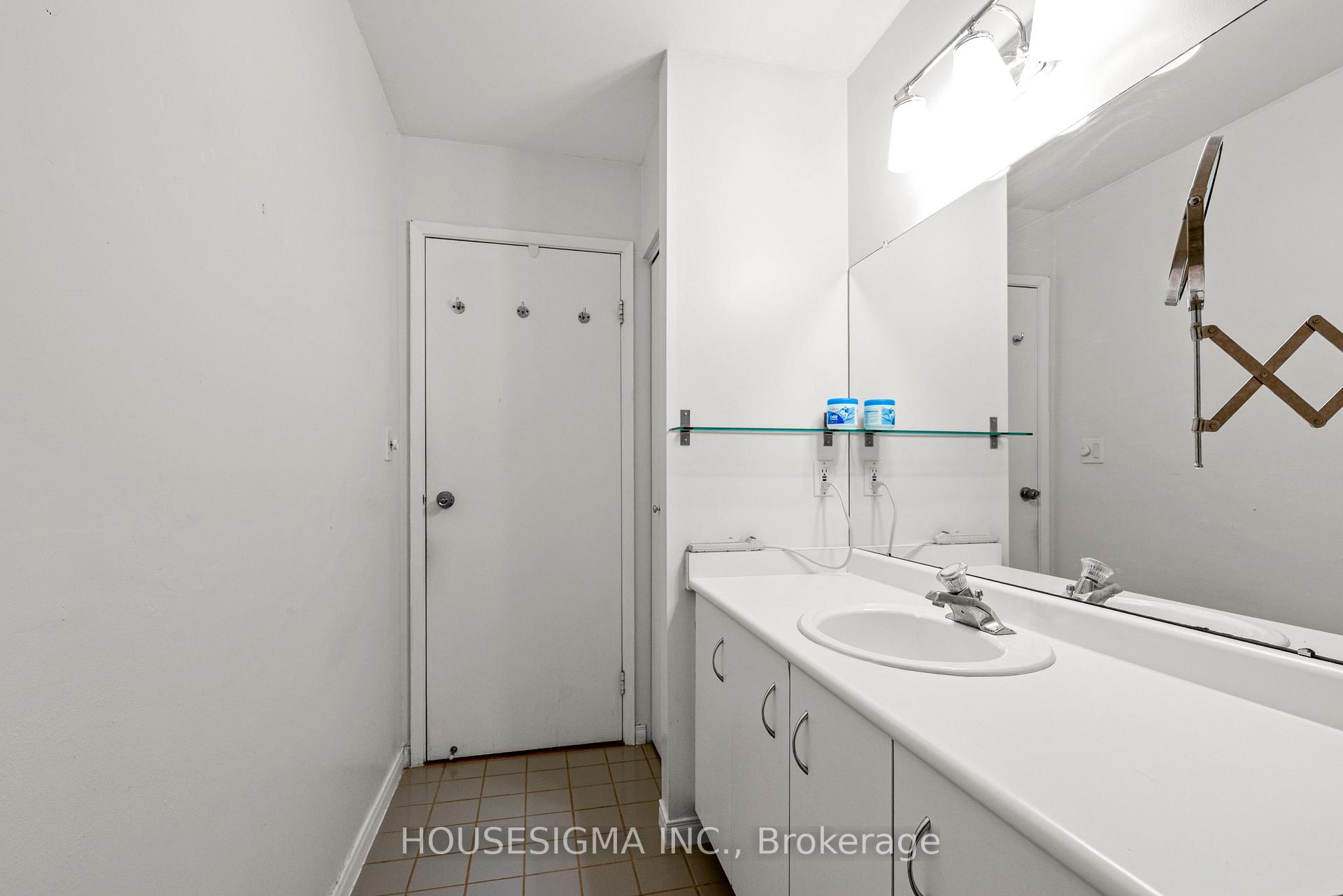 Photo 23 of Unit 42, 589 Beechwood Drive, Waterloo, Beechwood West — HOMEH
