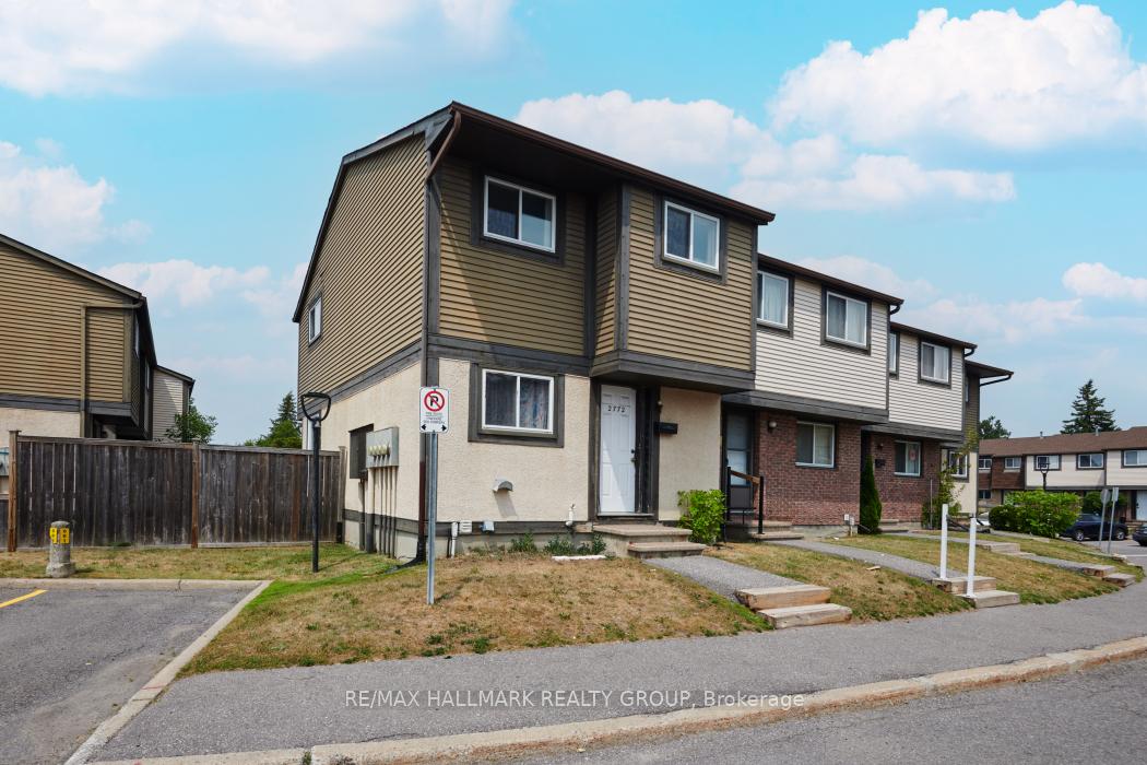 Photo 2 of Unit 81, 2772 Pimlico Crescent, Ottawa, Emerald Woods/Sawmill Creek — HOMEH