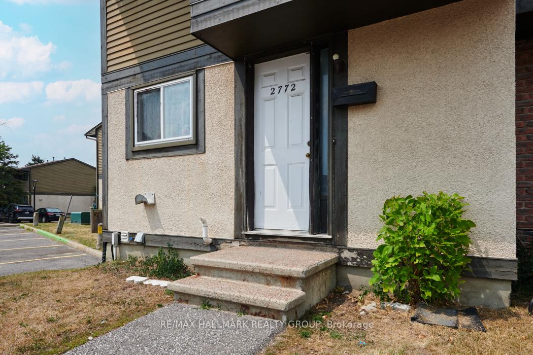 Photo 3 of Unit 81, 2772 Pimlico Crescent, Ottawa, Emerald Woods/Sawmill Creek — HOMEH