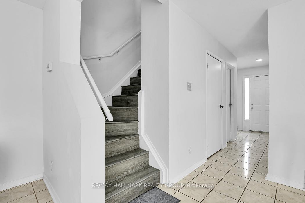Photo 6 of Unit 81, 2772 Pimlico Crescent, Ottawa, Emerald Woods/Sawmill Creek — HOMEH