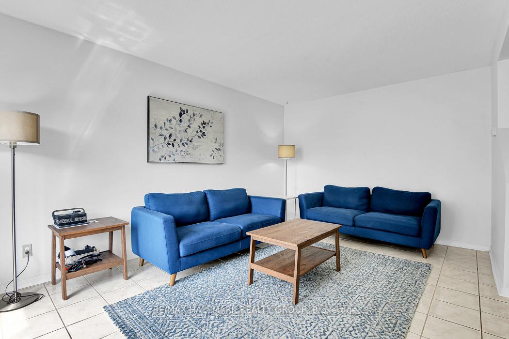 Photo 7 of Unit 81, 2772 Pimlico Crescent, Ottawa, Emerald Woods/Sawmill Creek — HOMEH