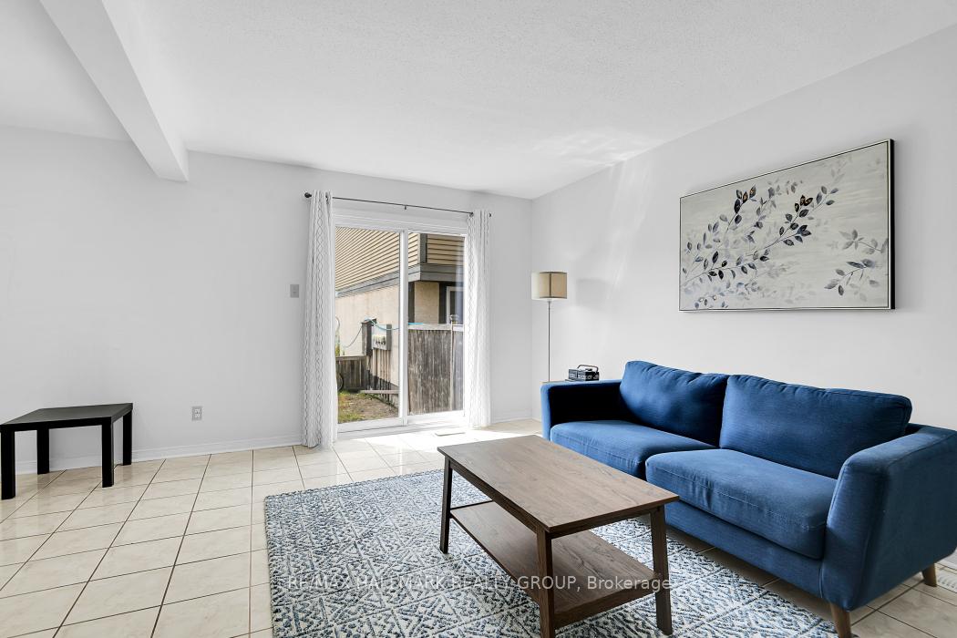 Photo 10 of Unit 81, 2772 Pimlico Crescent, Ottawa, Emerald Woods/Sawmill Creek — HOMEH
