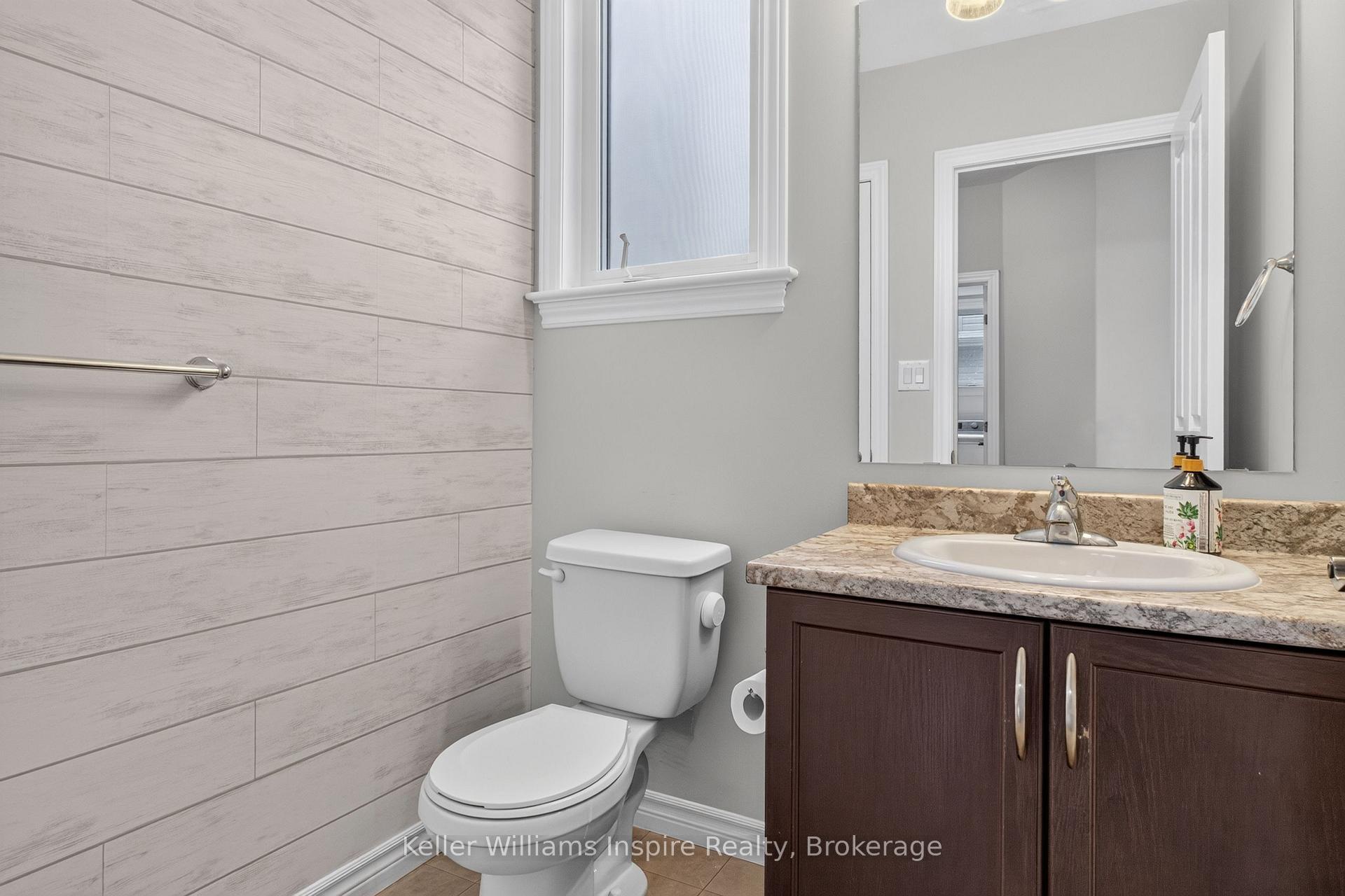 Photo 6 of 165 Islandview Drive, Loyalist, Amherstview — HOMEH