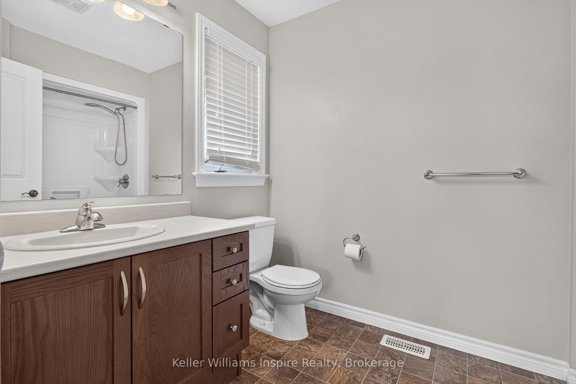 Photo 27 of 165 Islandview Drive, Loyalist, Amherstview — HOMEH