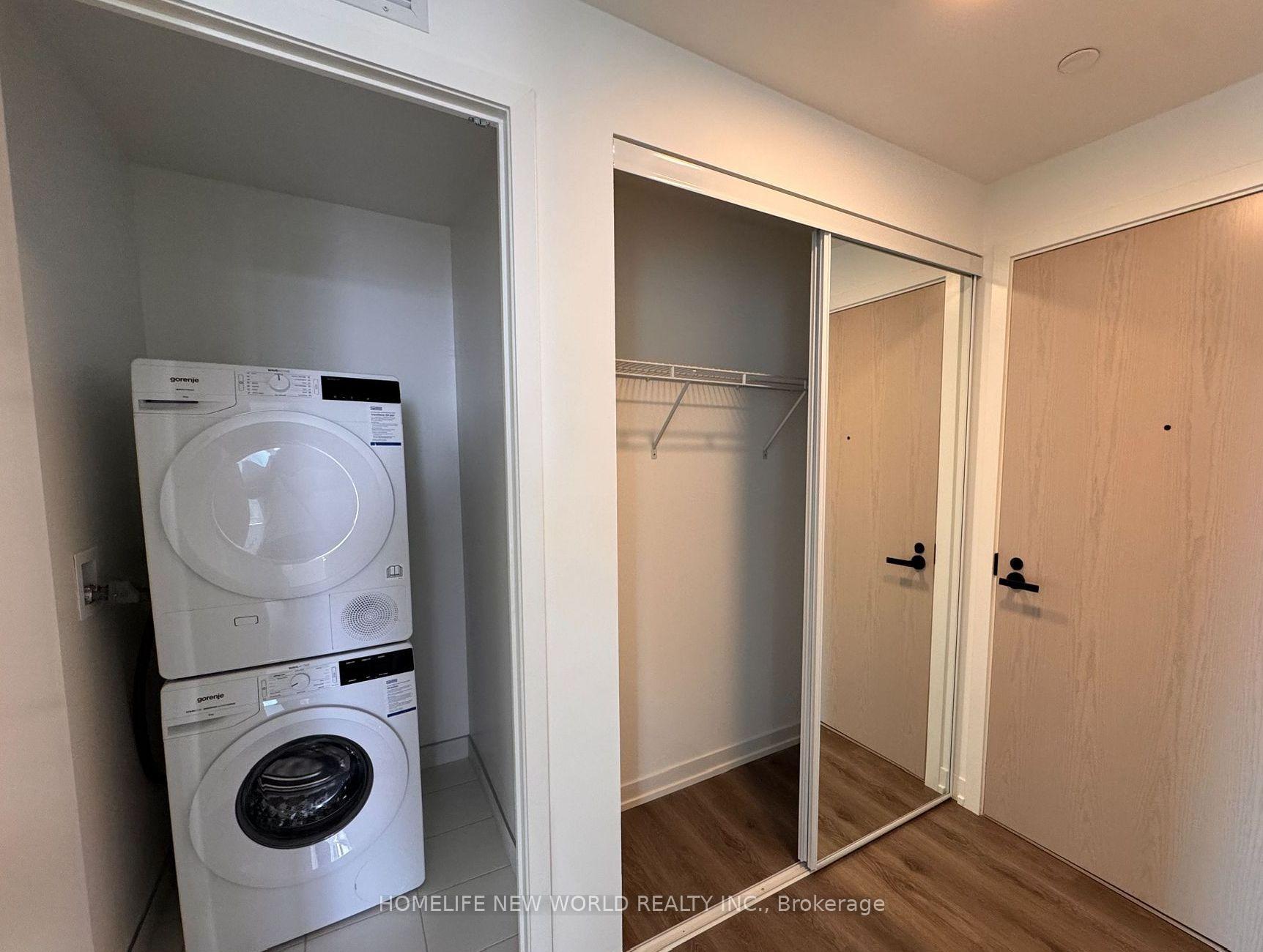 Photo 6 of Unit 3212, 28 Interchange Way, Vaughan, Vaughan Corporate Centre — HOMEH