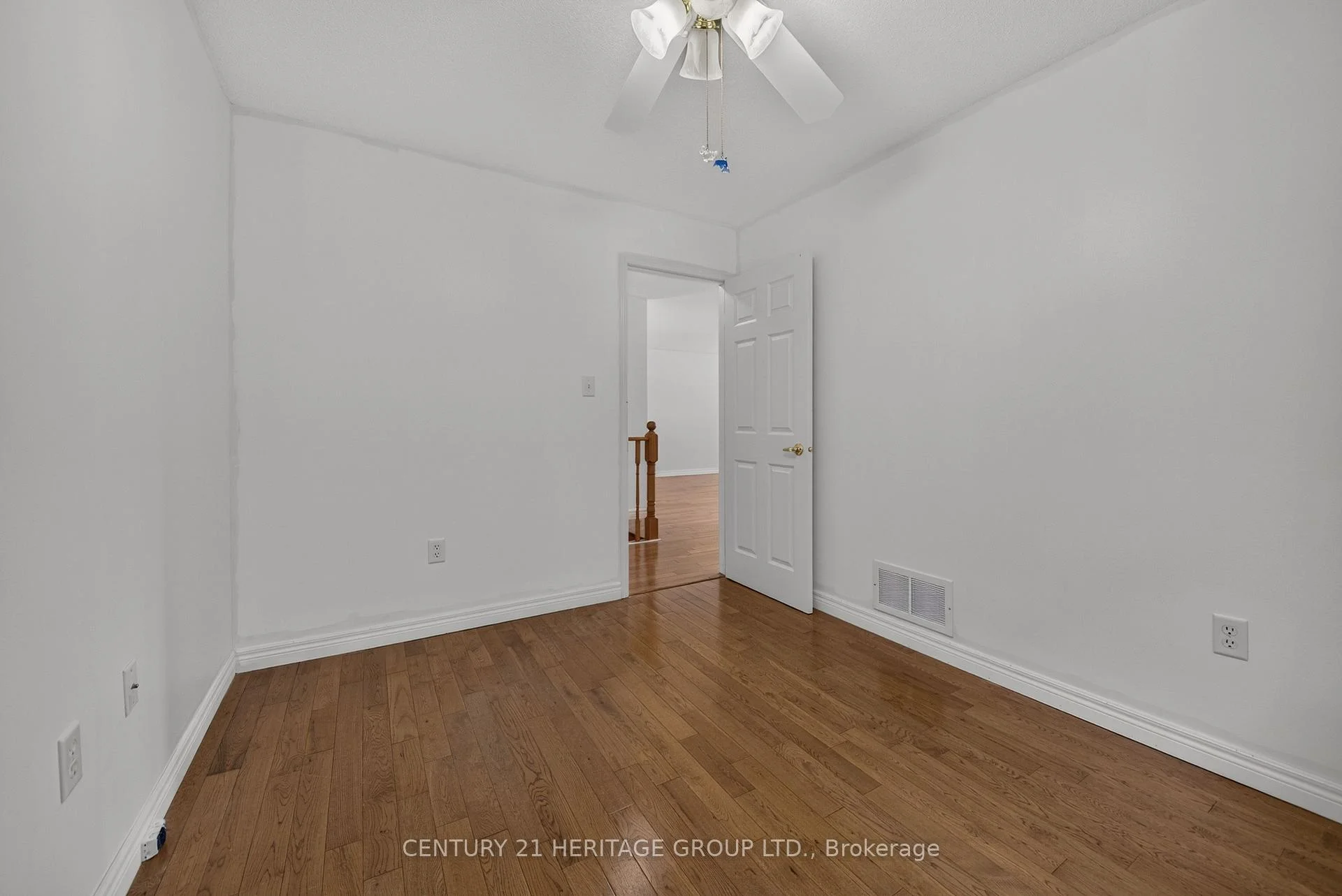 Photo 22 of 162 Madelaine Drive, Barrie, Painswick South — HOMEH