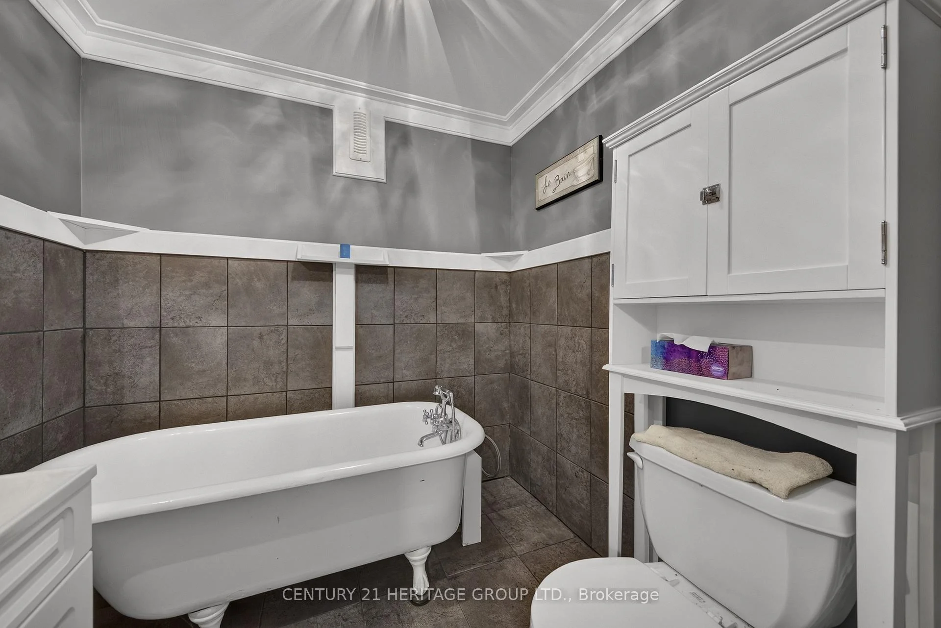 Photo 33 of 162 Madelaine Drive, Barrie, Painswick South — HOMEH