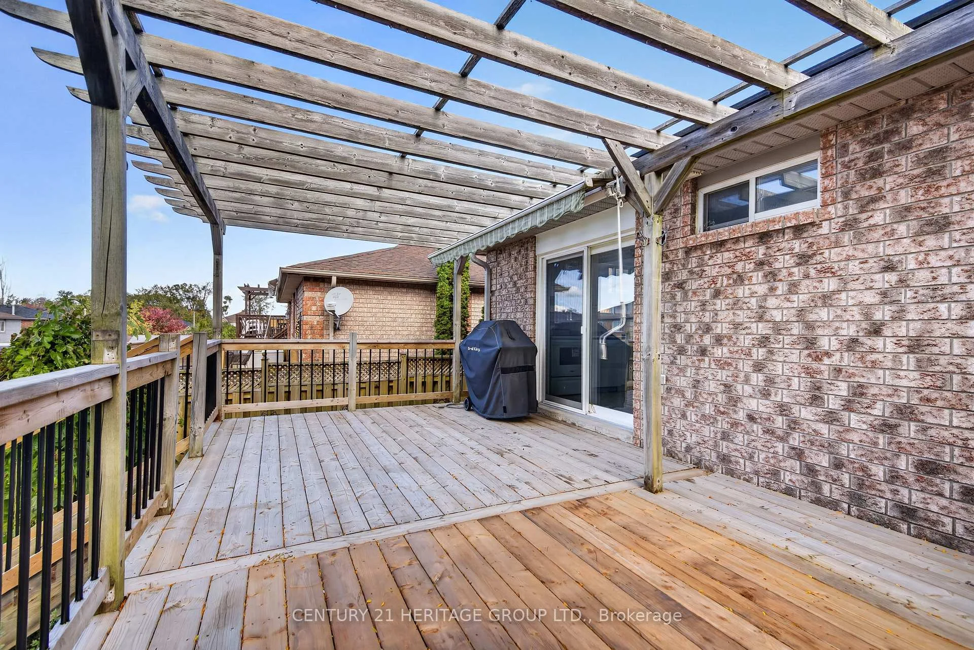 Photo 46 of 162 Madelaine Drive, Barrie, Painswick South — HOMEH