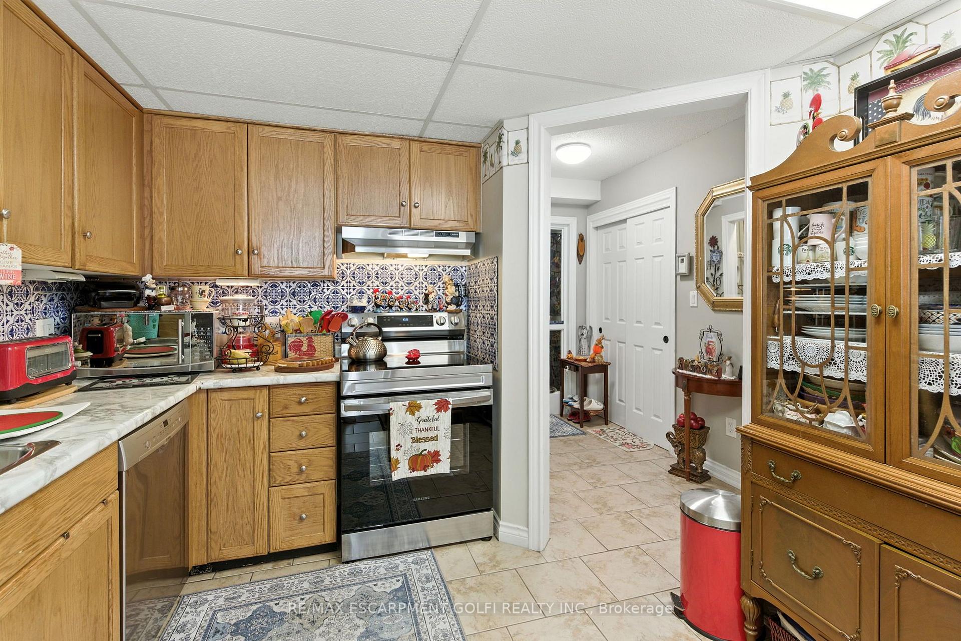 Photo 5 of Unit 104, 6381 Dunn Street, Niagara Falls, Dorchester — HOMEH