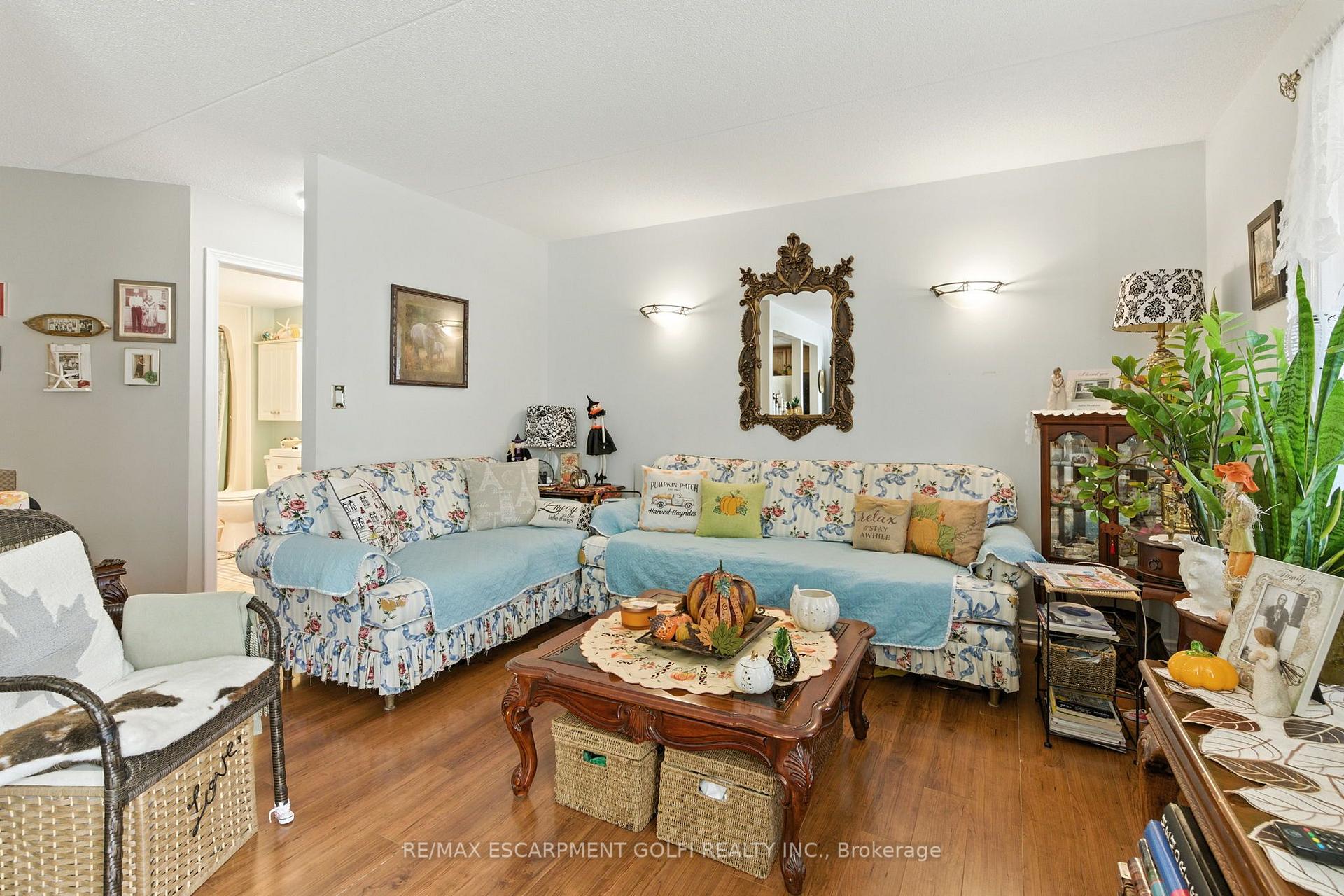 Photo 7 of Unit 104, 6381 Dunn Street, Niagara Falls, Dorchester — HOMEH