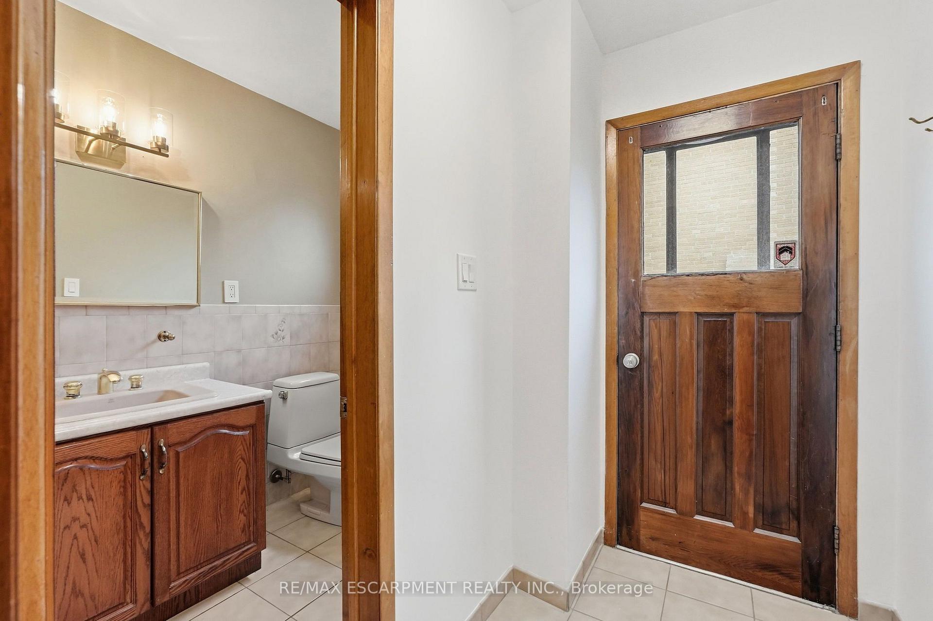 Photo 22 of 7566 Netherwood Road, Mississauga, Malton — HOMEH