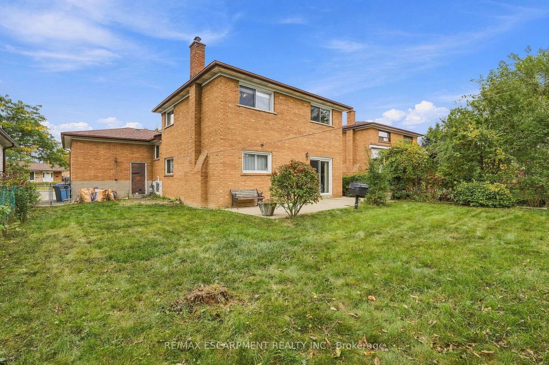 Photo 31 of 7566 Netherwood Road, Mississauga, Malton — HOMEH