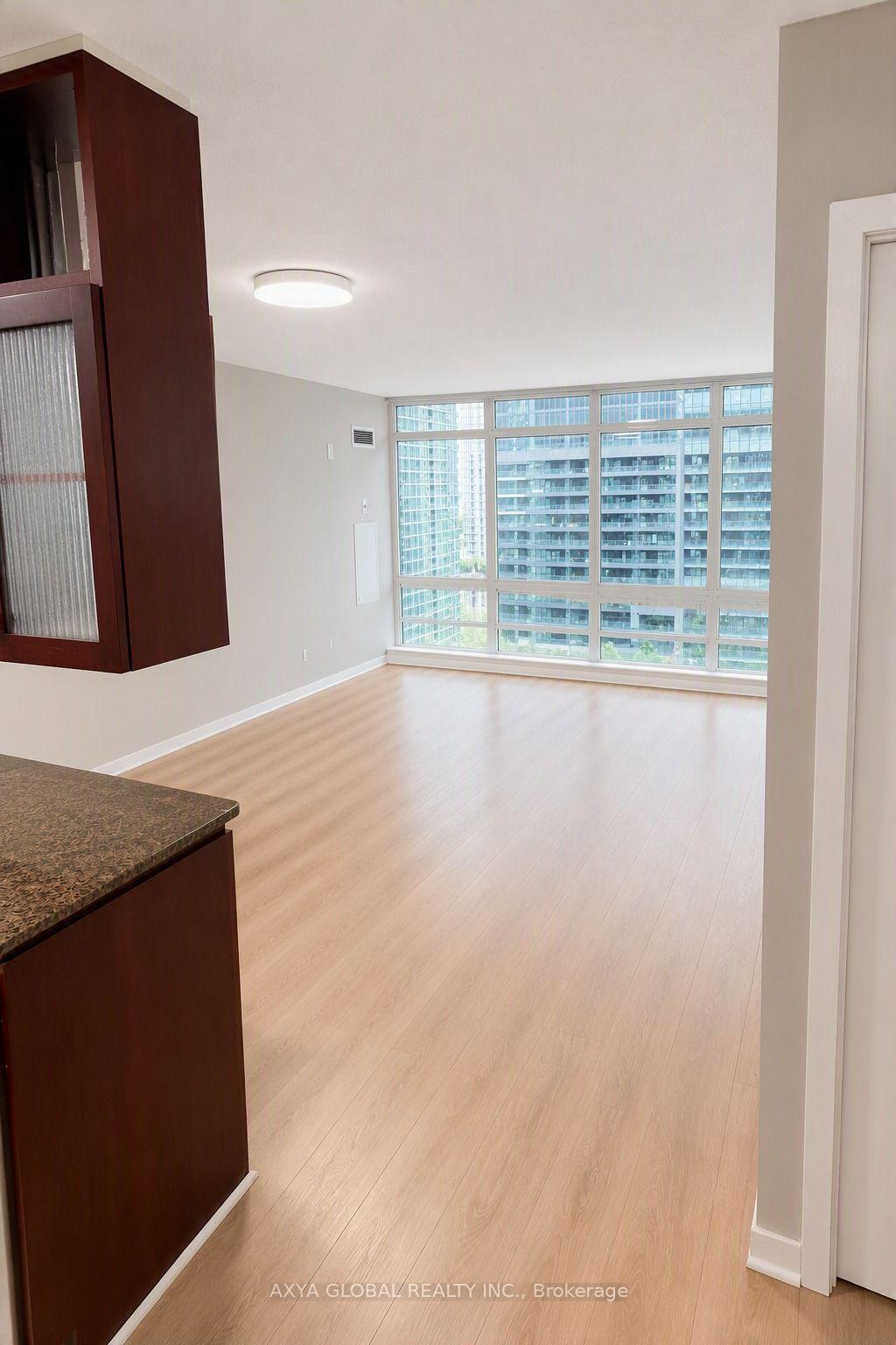 Photo 14 of Unit 1111, 397 Front Street W, Toronto, Waterfront Communities — HOMEH