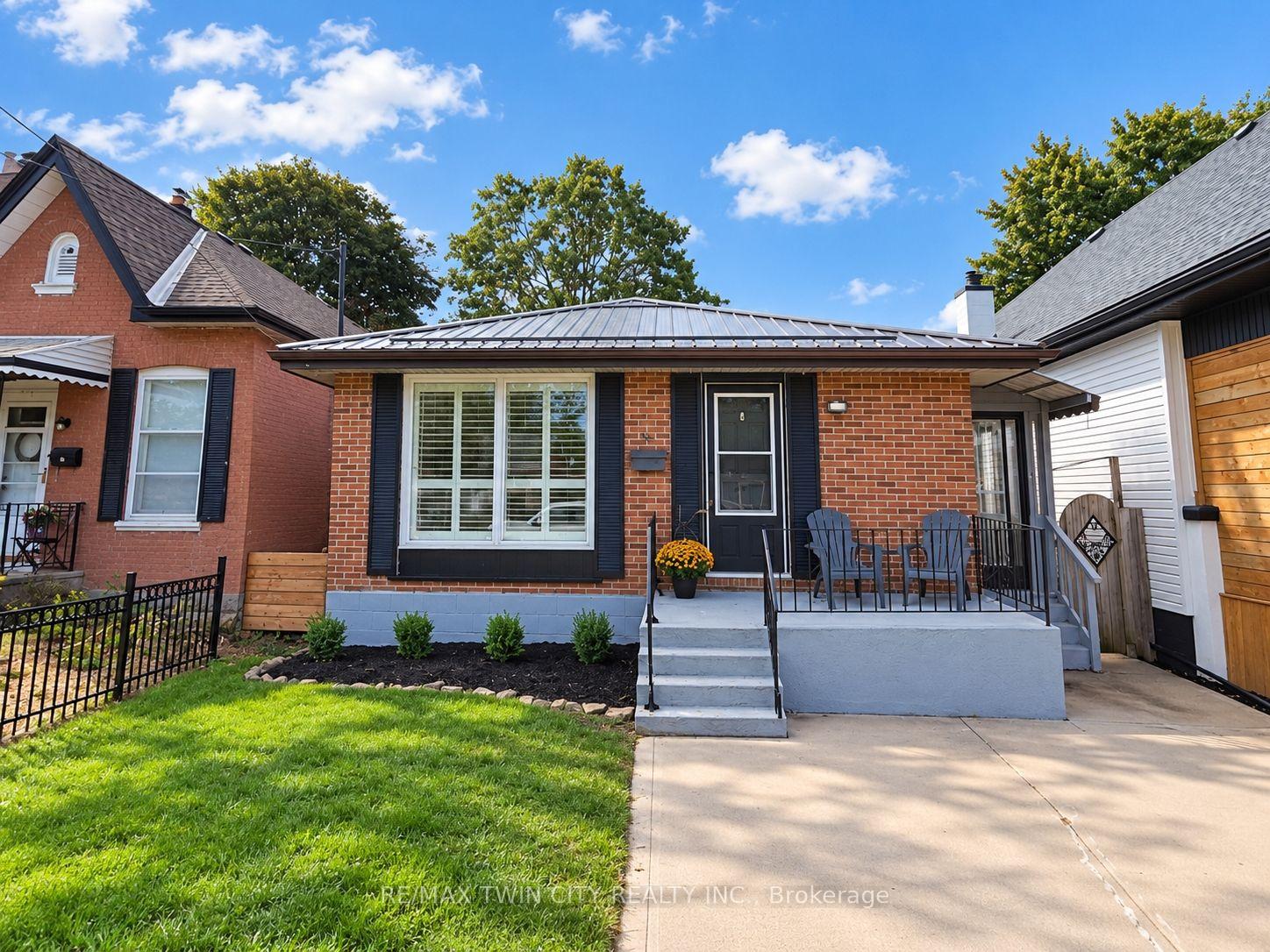 Photo 2 of 16 Burwell Street, Brantford, Holmedale — HOMEH