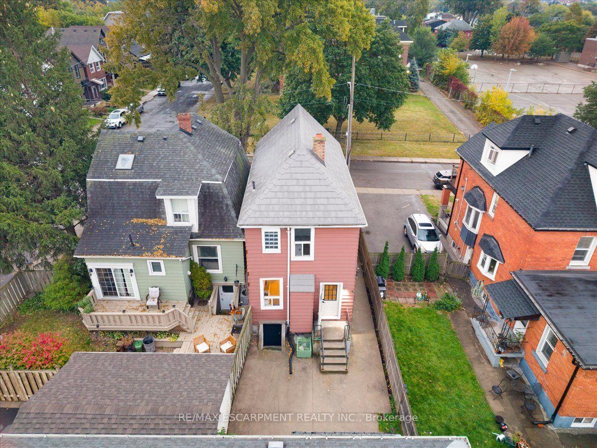 Photo 22 of 109 Macaulay Street E, Hamilton, North End — HOMEH
