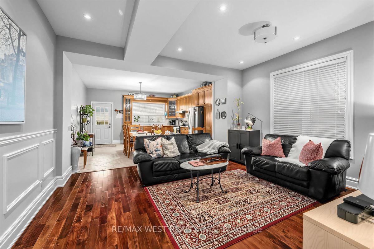 Photo 7 of 66 Bristol Avenue, Toronto, Dovercourt-Wallace Emerson-Junction — HOMEH