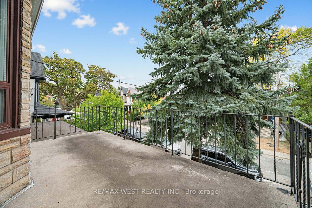Photo 14 of 66 Bristol Avenue, Toronto, Dovercourt-Wallace Emerson-Junction — HOMEH