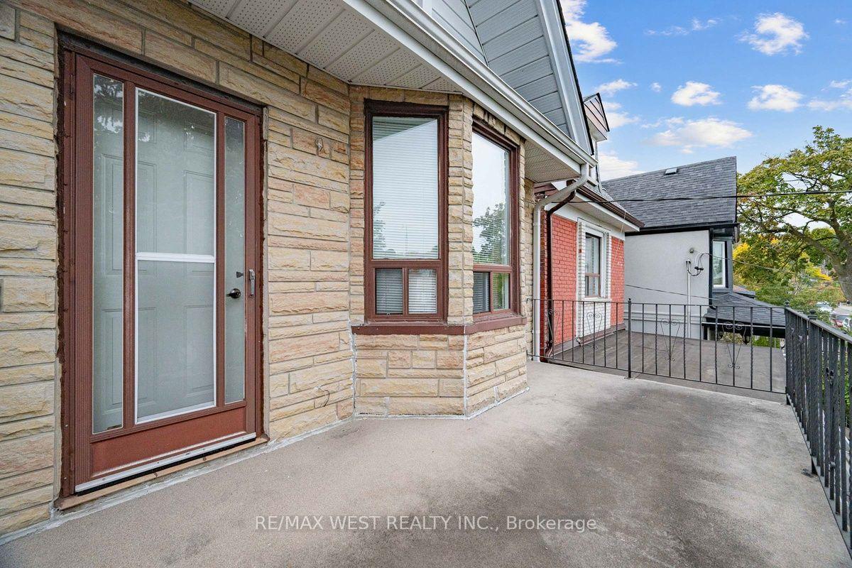 Photo 15 of 66 Bristol Avenue, Toronto, Dovercourt-Wallace Emerson-Junction — HOMEH