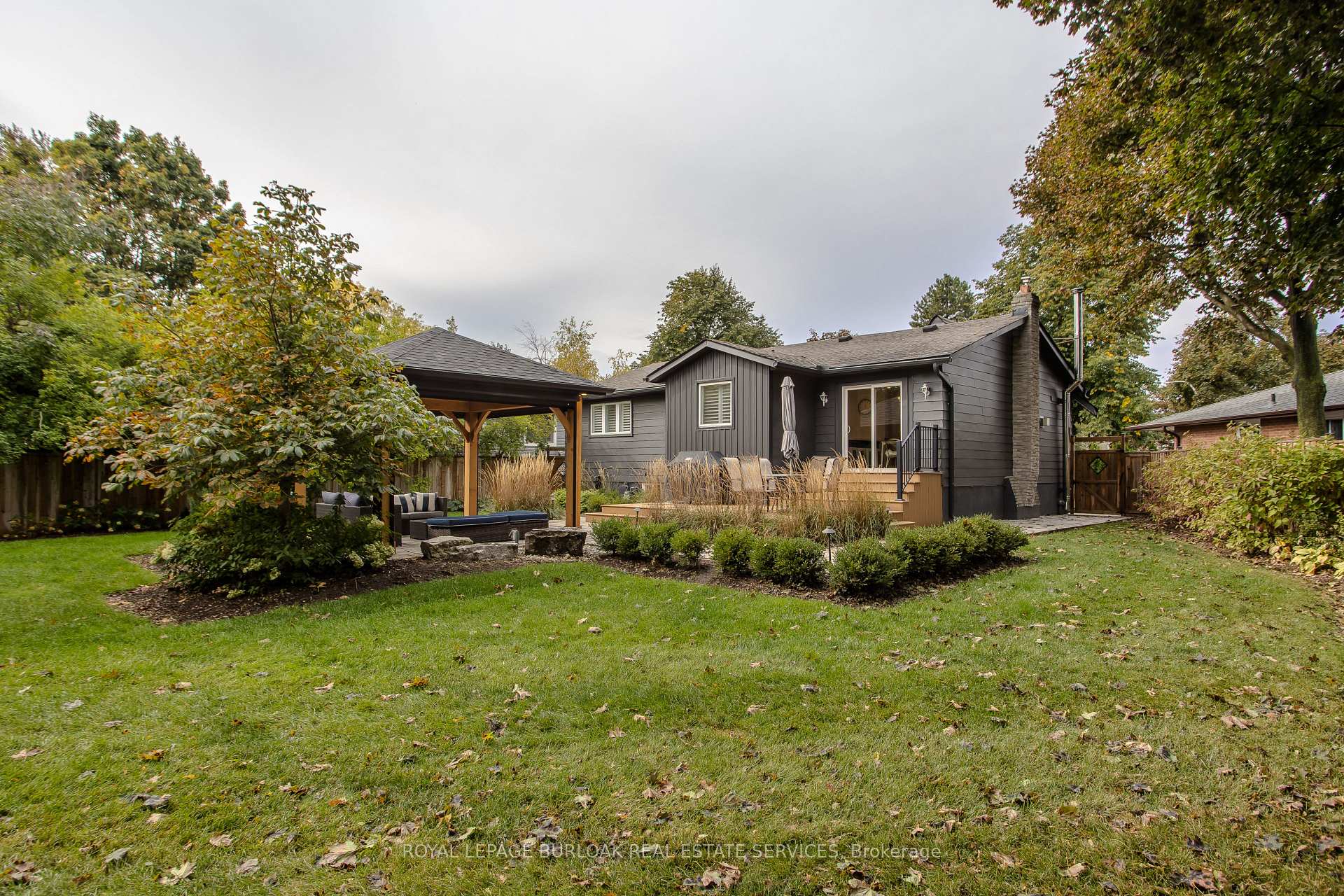 Photo 5 of 2193 Lancaster Crescent, Burlington, Mountainside — HOMEH