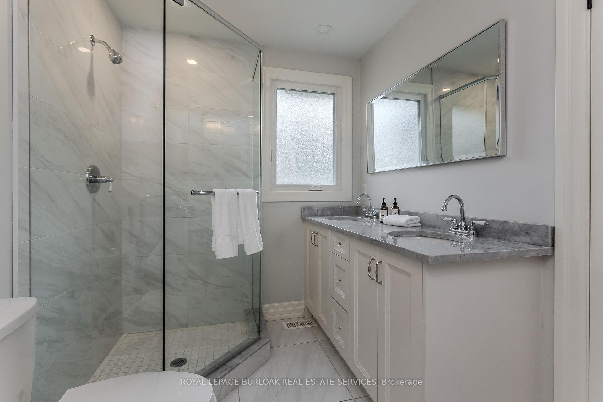 Photo 18 of 2193 Lancaster Crescent, Burlington, Mountainside — HOMEH