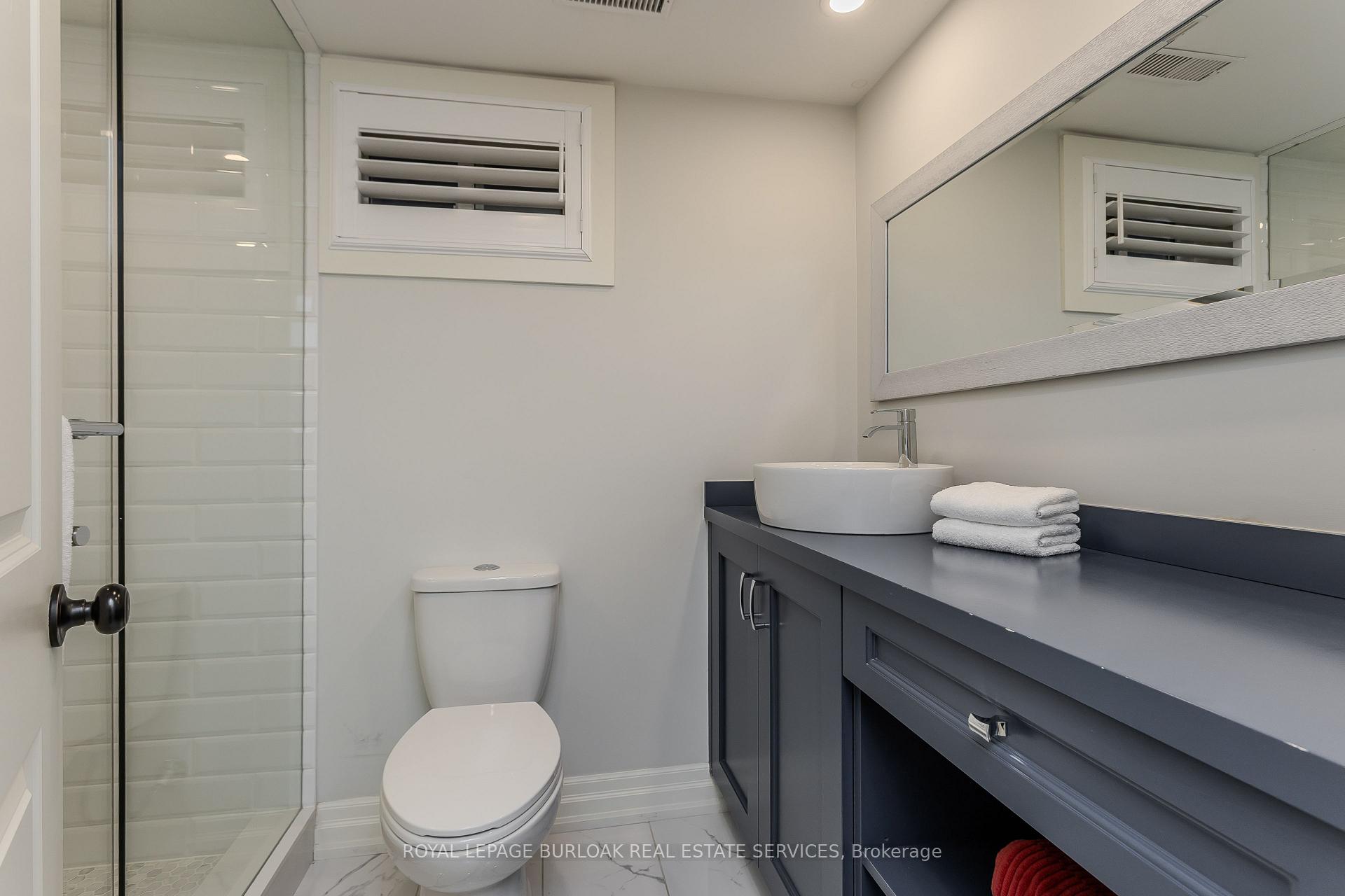 Photo 32 of 2193 Lancaster Crescent, Burlington, Mountainside — HOMEH