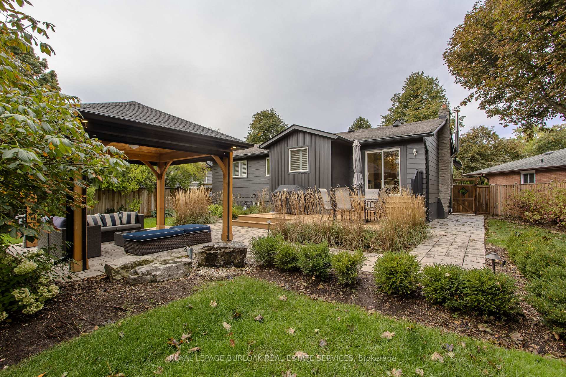 Photo 37 of 2193 Lancaster Crescent, Burlington, Mountainside — HOMEH