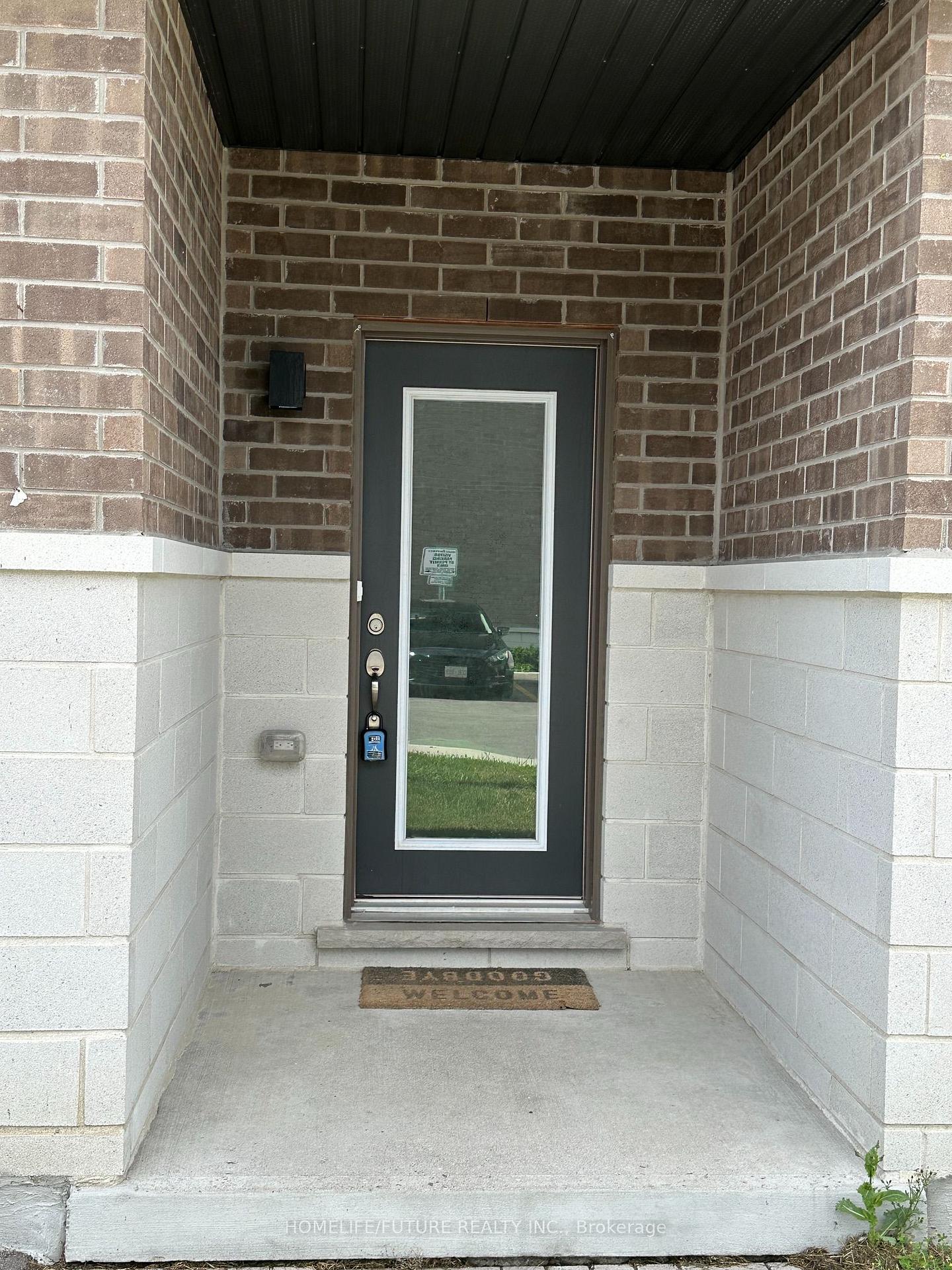 Front of Unit 39, 250 Finch Avenue