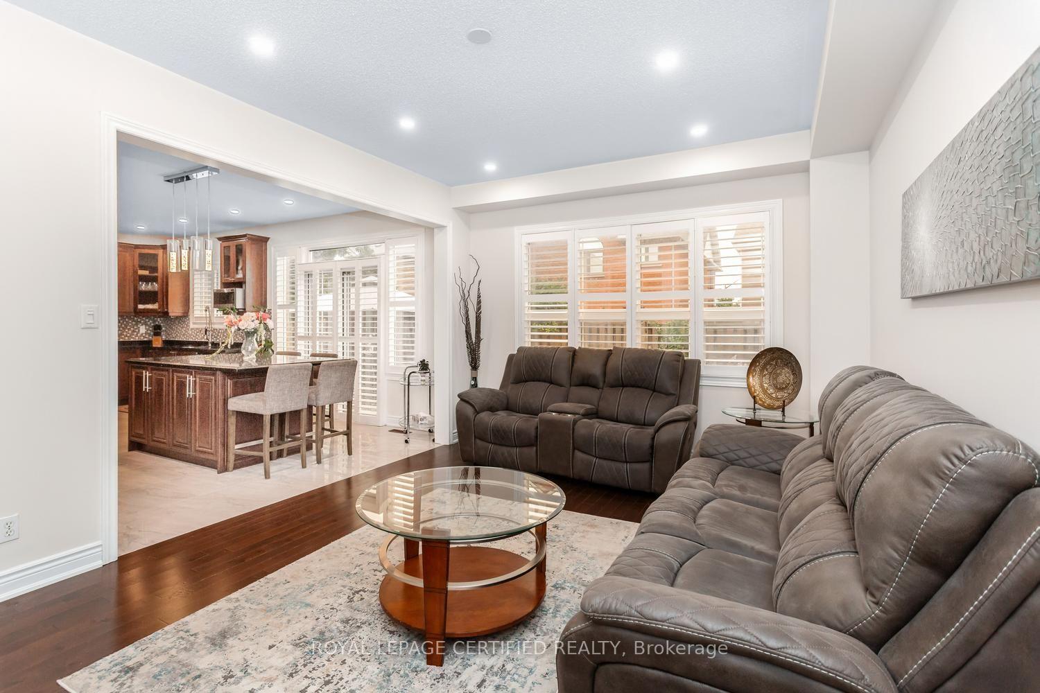 Photo 7 of 5902 Agean Drive, Mississauga, Churchill Meadows — HOMEH