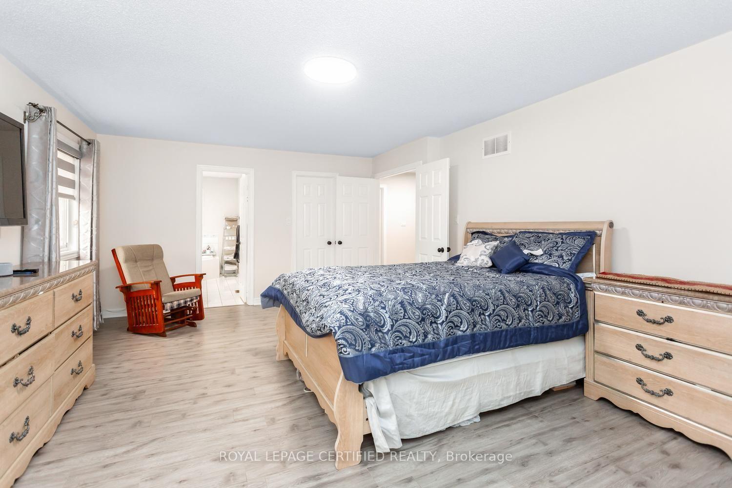Photo 19 of 5902 Agean Drive, Mississauga, Churchill Meadows — HOMEH