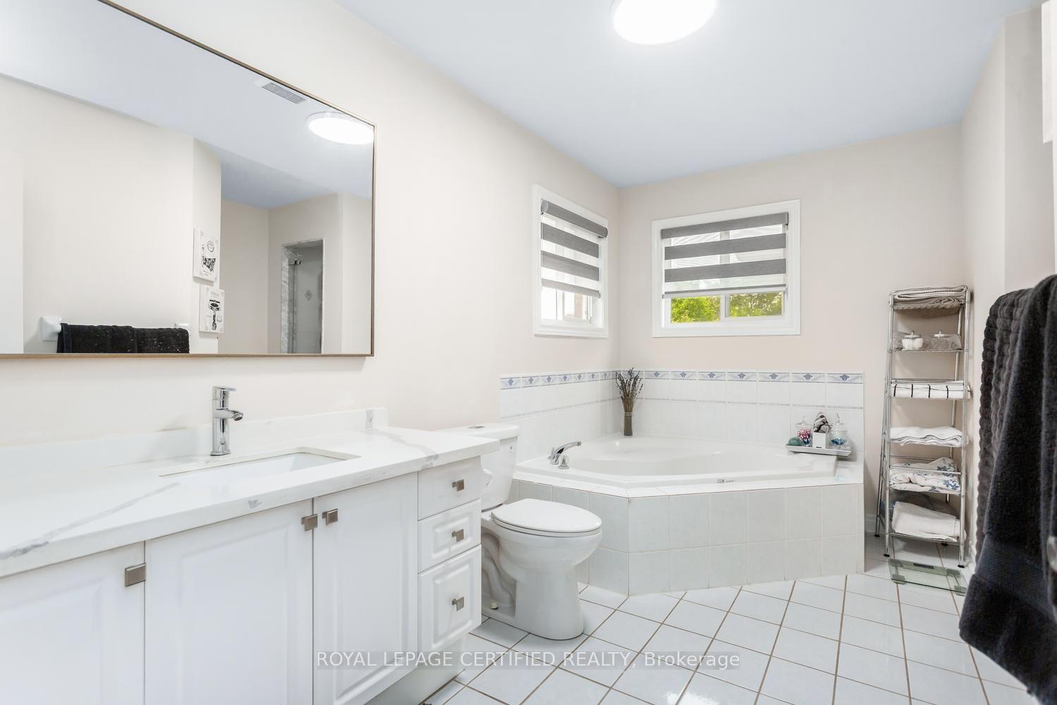 Photo 20 of 5902 Agean Drive, Mississauga, Churchill Meadows — HOMEH