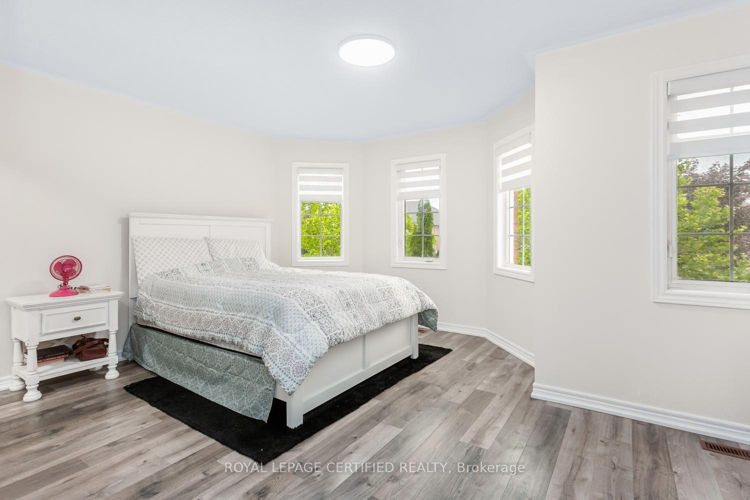Photo 21 of 5902 Agean Drive, Mississauga, Churchill Meadows — HOMEH