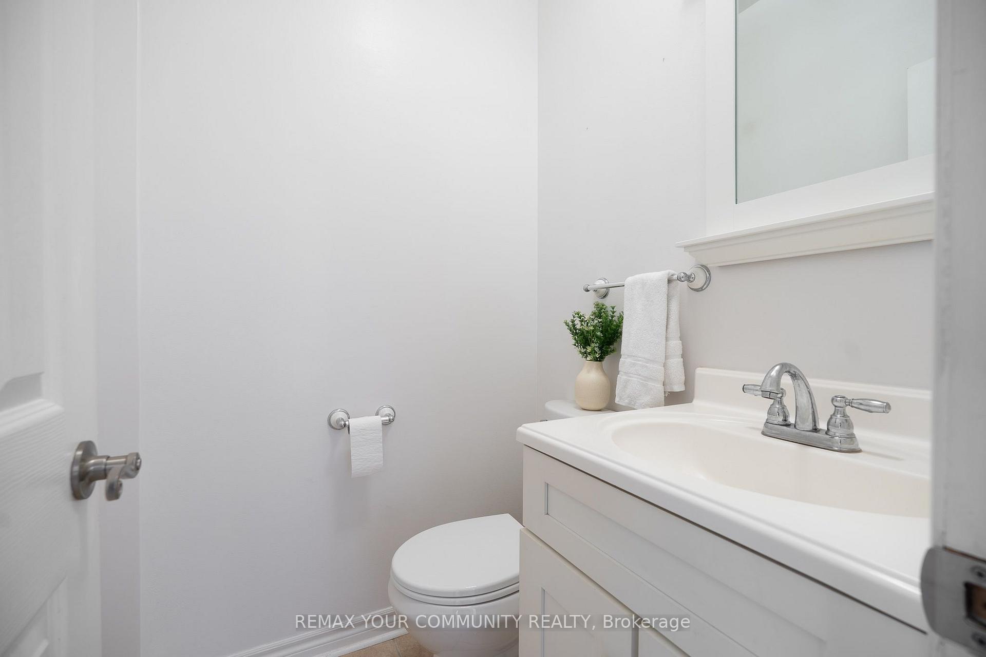 Photo 18 of 21 Silvercreek Crescent, Barrie, Ardagh — HOMEH