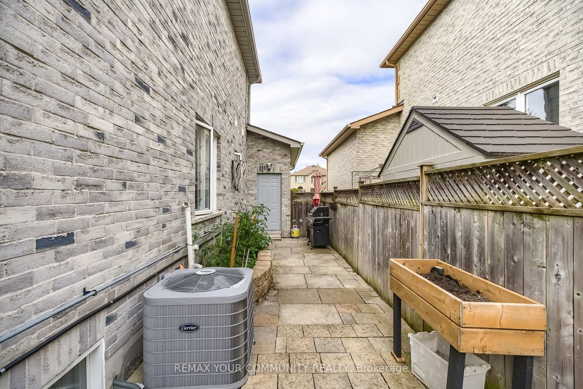 Photo 41 of 21 Silvercreek Crescent, Barrie, Ardagh — HOMEH
