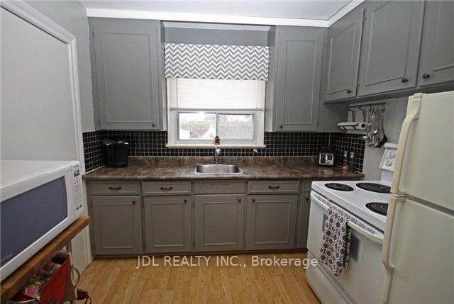 Photo 5 of 245 Windsor Street, Oshawa, Donevan — HOMEH