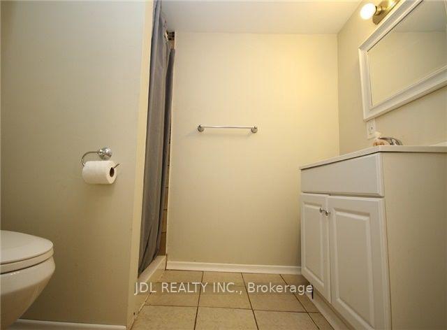 Photo 11 of 245 Windsor Street, Oshawa, Donevan — HOMEH