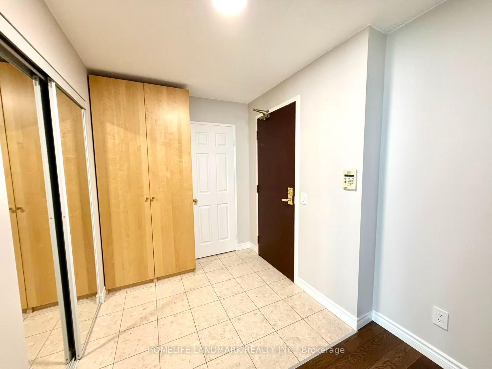 Photo 3 of Unit 1706, 18 Parkview Avenue, North York, Willowdale East — HOMEH