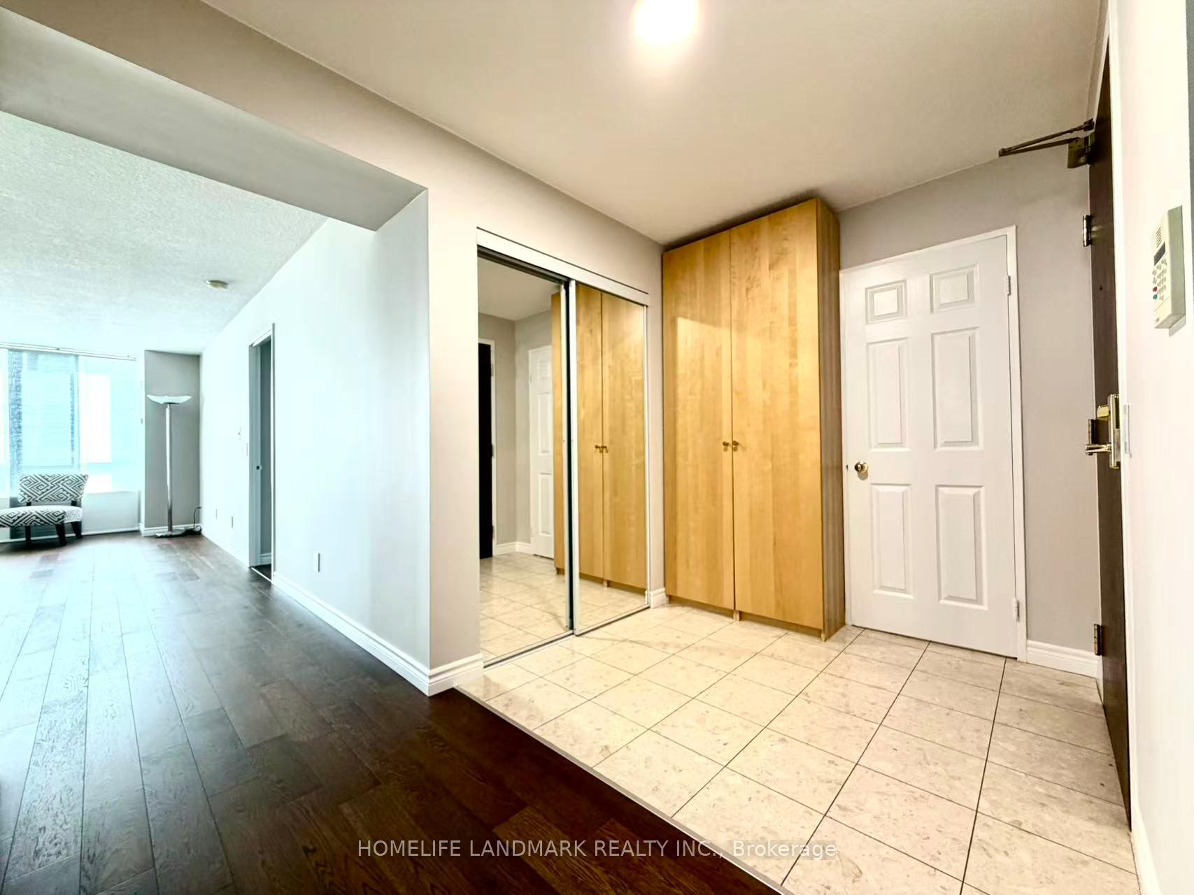 Photo 4 of Unit 1706, 18 Parkview Avenue, North York, Willowdale East — HOMEH
