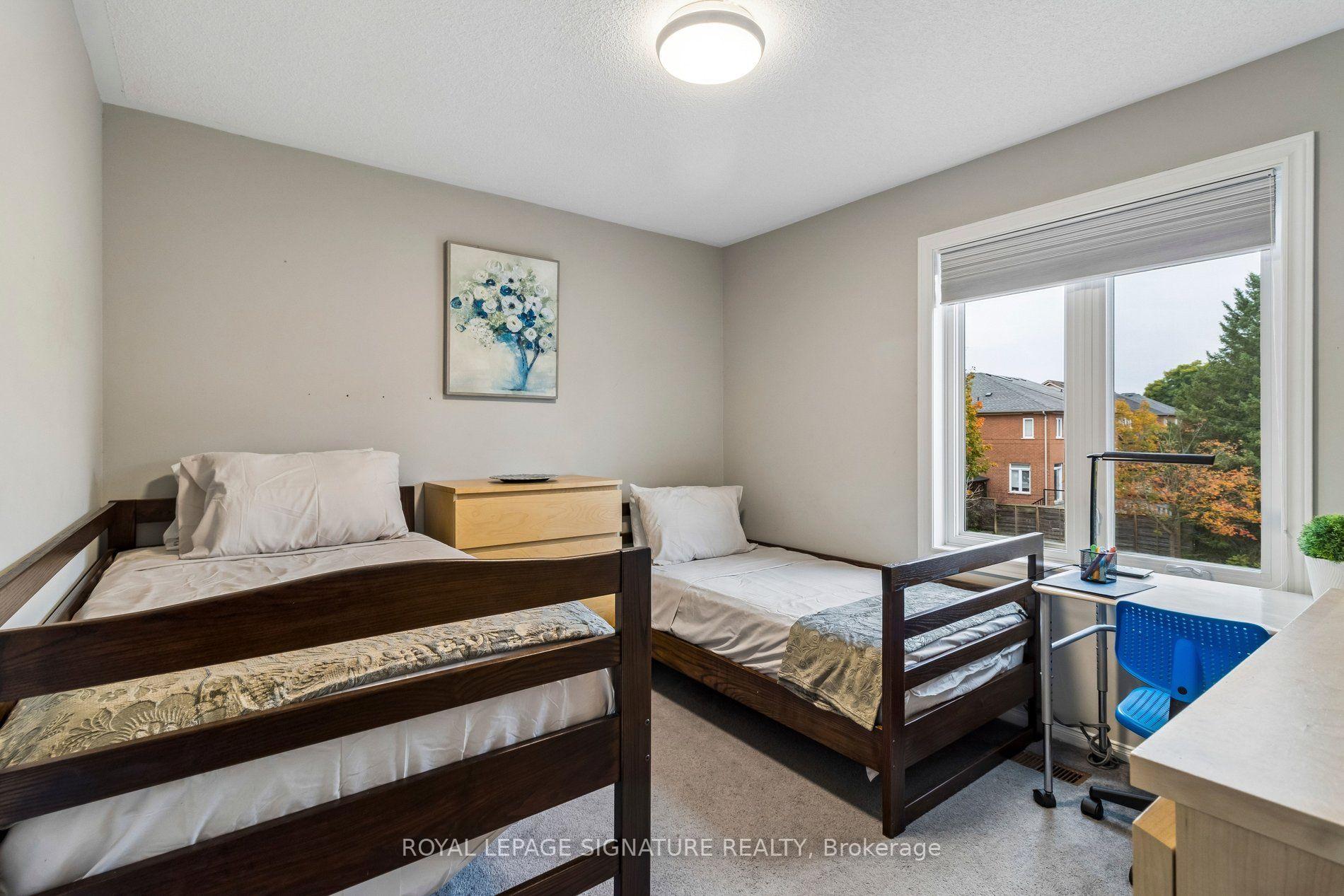 Photo 23 of 19 Ballymore Drive, Aurora, Bayview Wellington — HOMEH